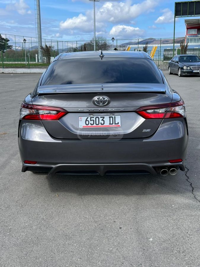 Toyota Camry - фото 4