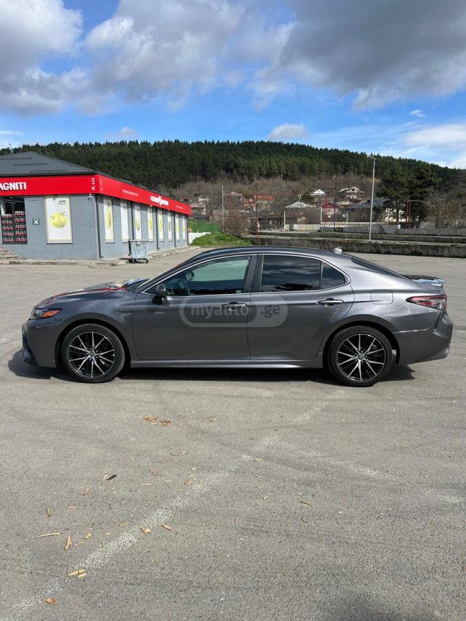 Toyota Camry - фото 8