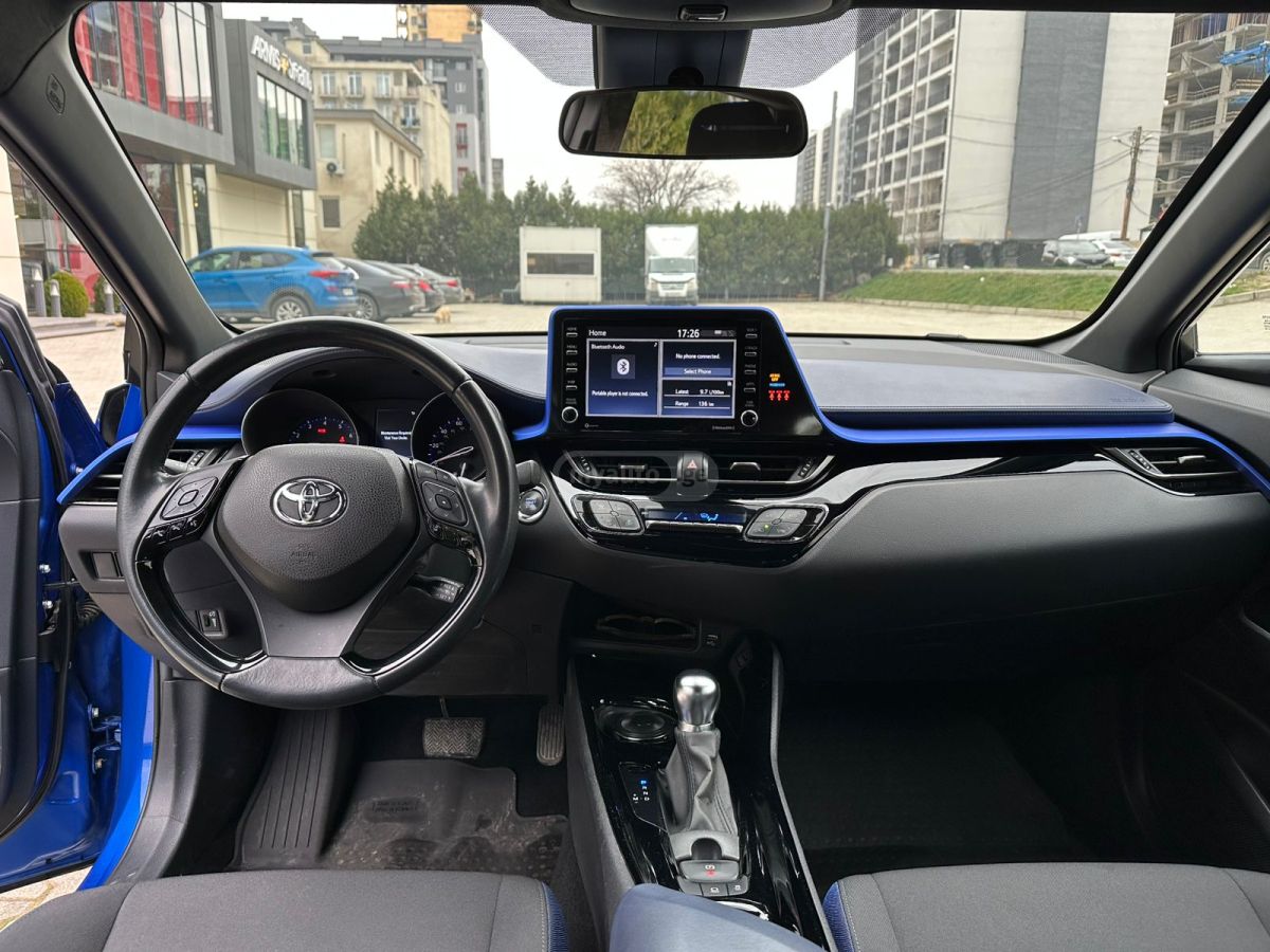 Toyota LE 4dr Front-Wheel Drive Sport — миниатюра 11