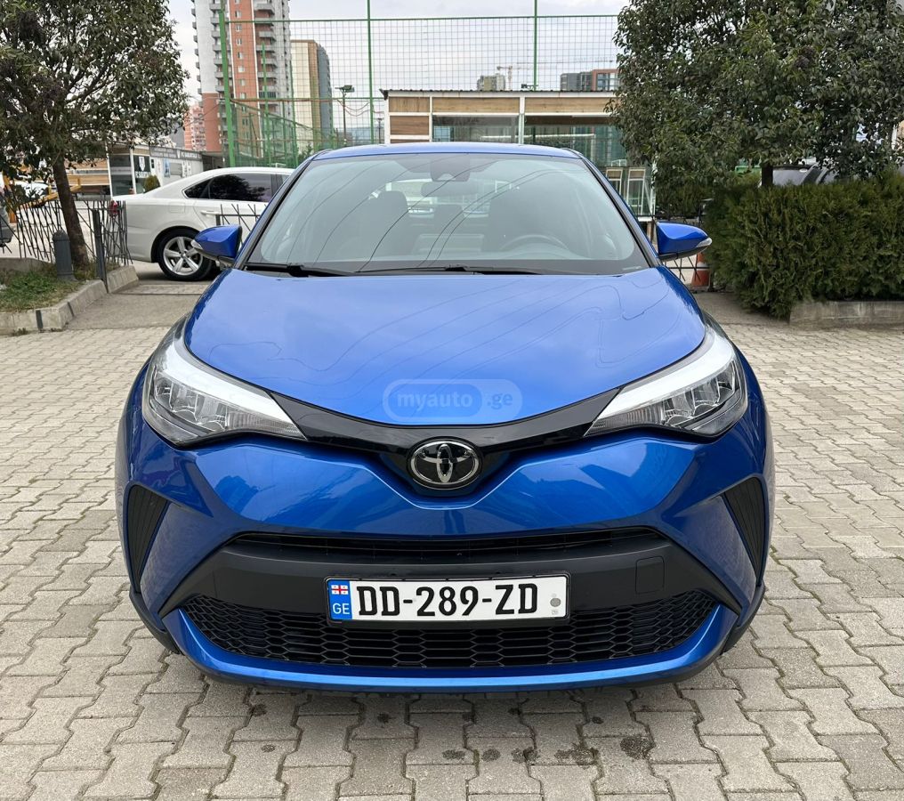 Toyota LE 4dr Front-Wheel Drive Sport — миниатюра 7