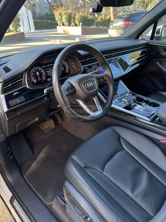 Audi 45 Premium 4dr All-Wheel Drive — миниатюра 11