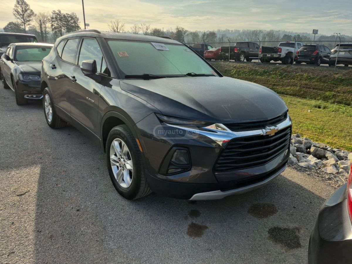 Chevrolet Blazer - фото 1