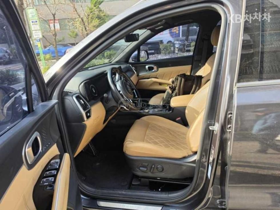 Kia Sorento - фото 4