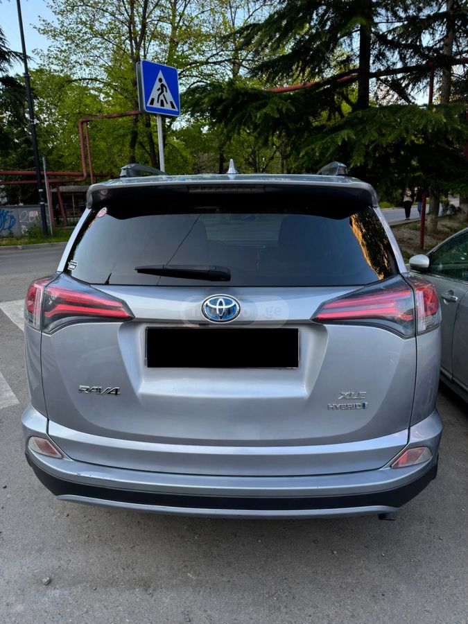 Toyota Rav 4 - фото 2