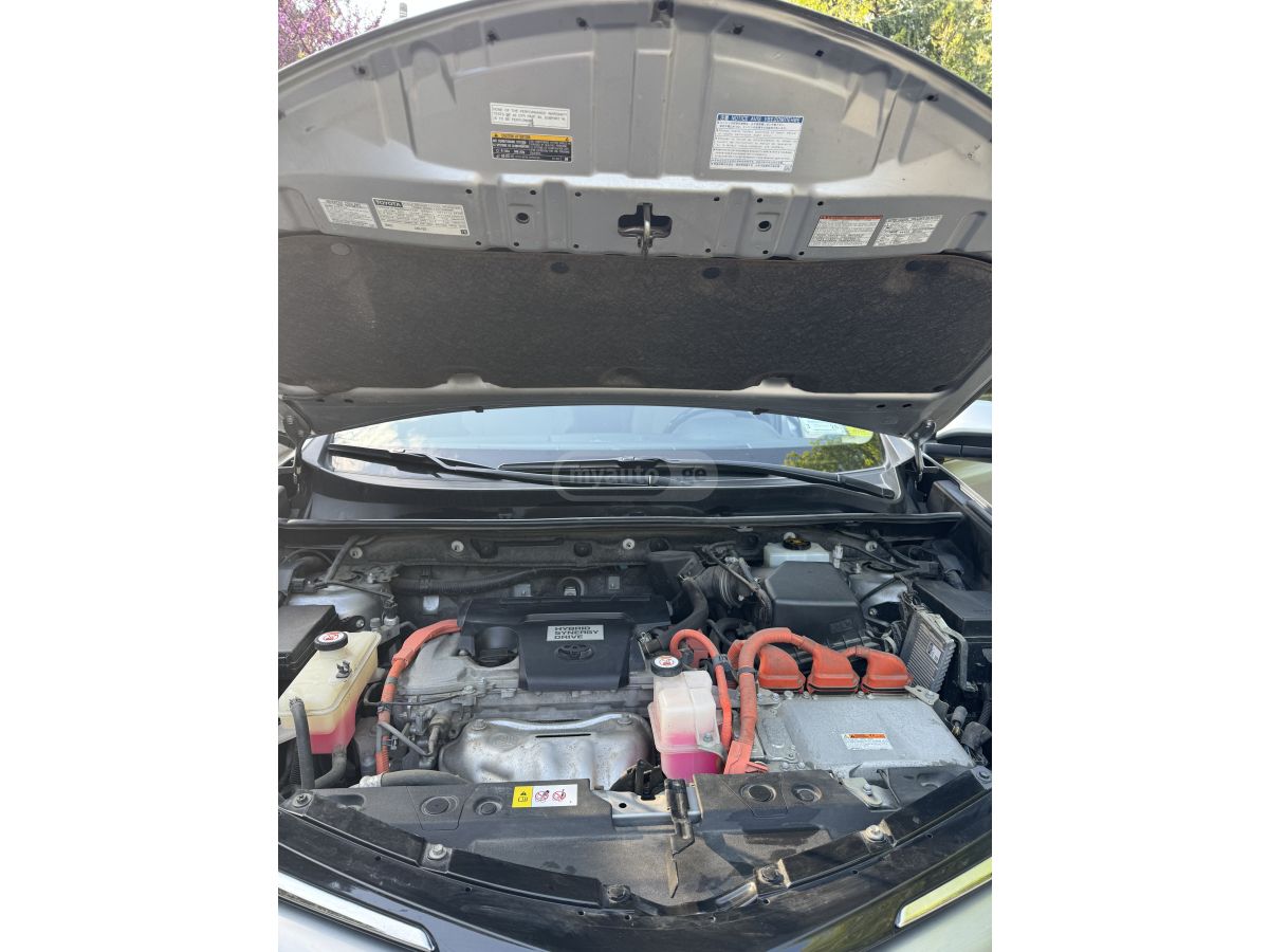 Toyota Rav 4 - фото 7