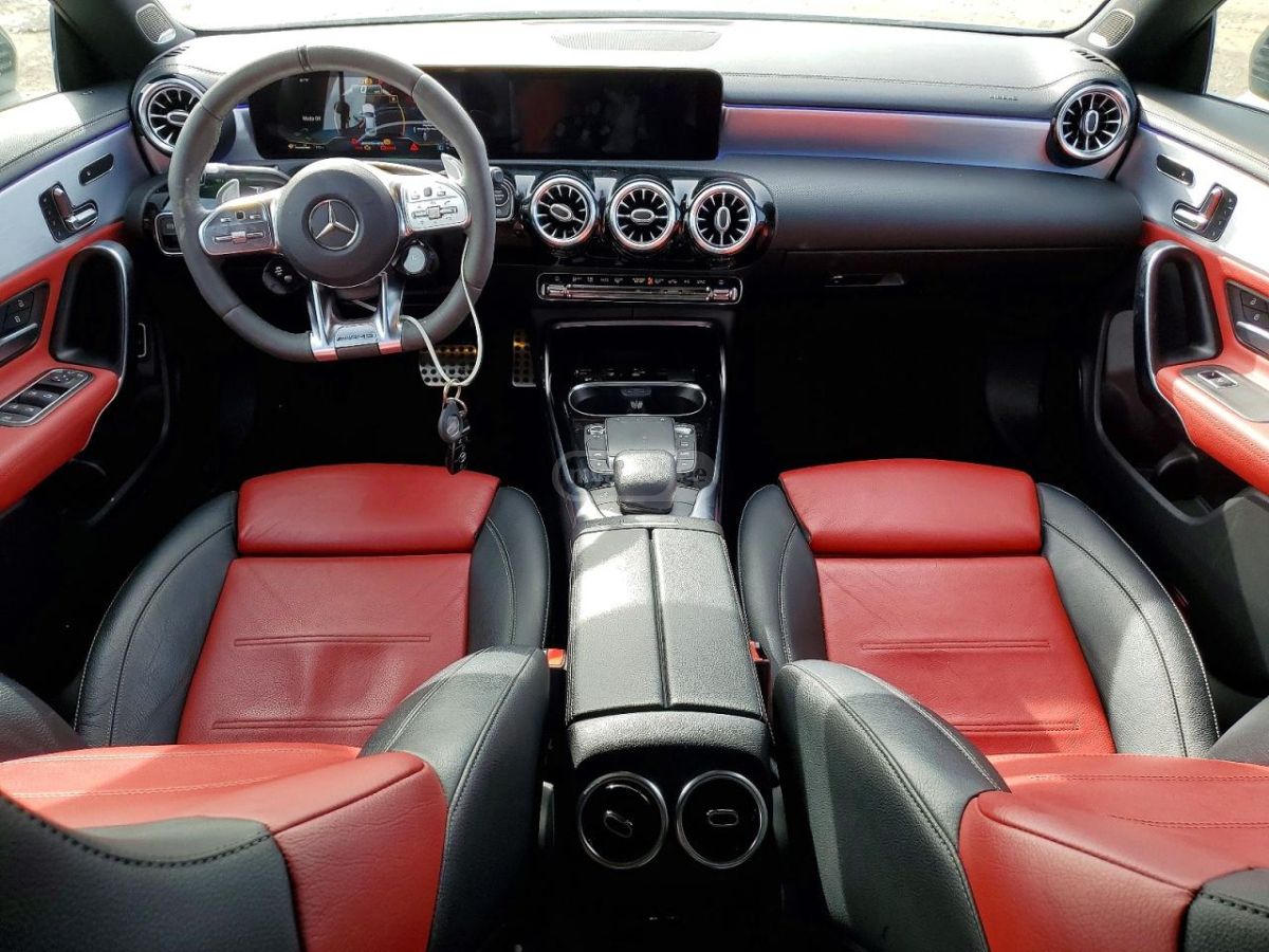 Mercedes-Benz CLA 45 AMG - фото 8