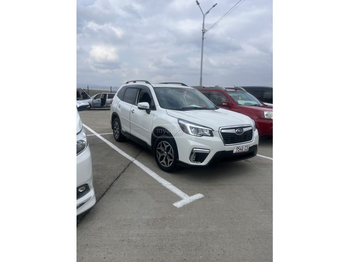 Subaru Premium 4dr All-Wheel Drive CV — миниатюра 1