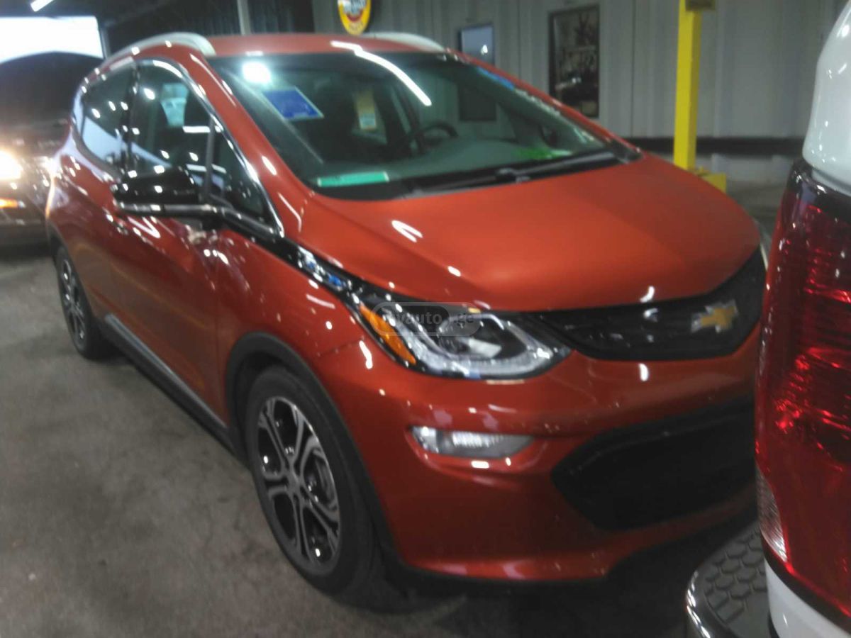 Chevrolet Bolt EV - фото 1
