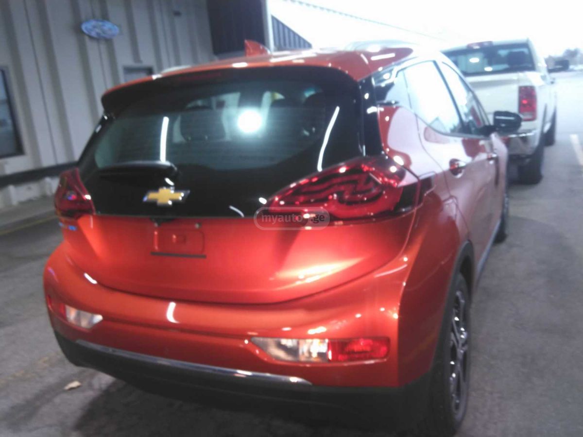Chevrolet Bolt EV - фото 3