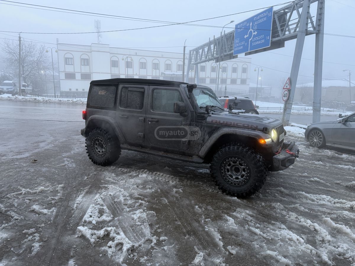 Jeep Wrangler - фото 10