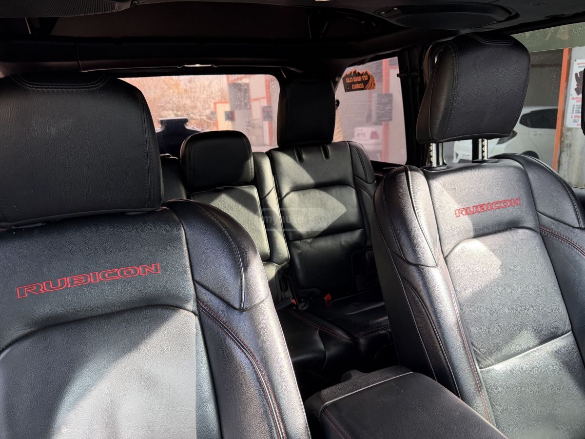 Jeep Wrangler - фото 3