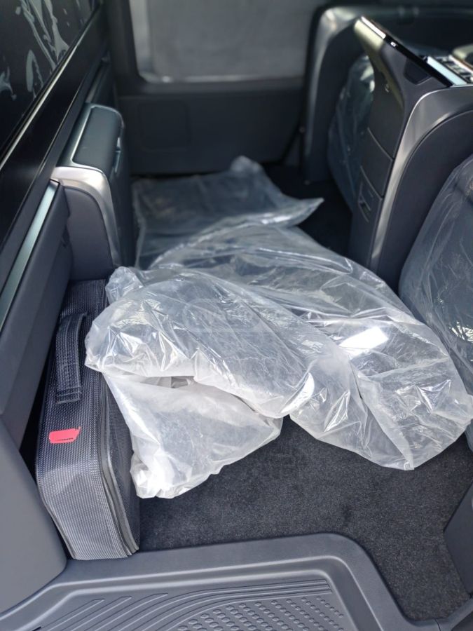 Lexus LM - фото 4