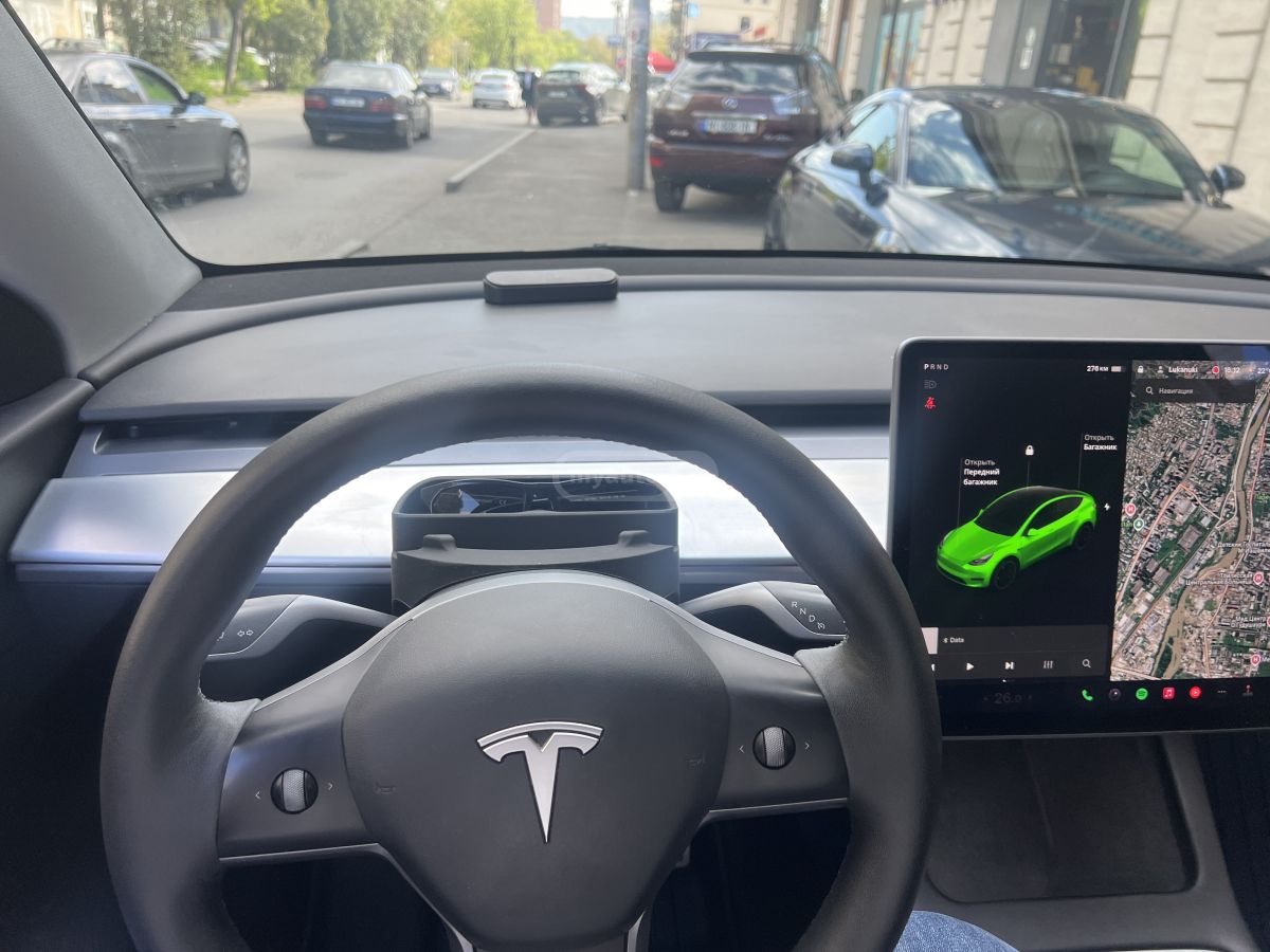 Tesla Model Y - фото 8