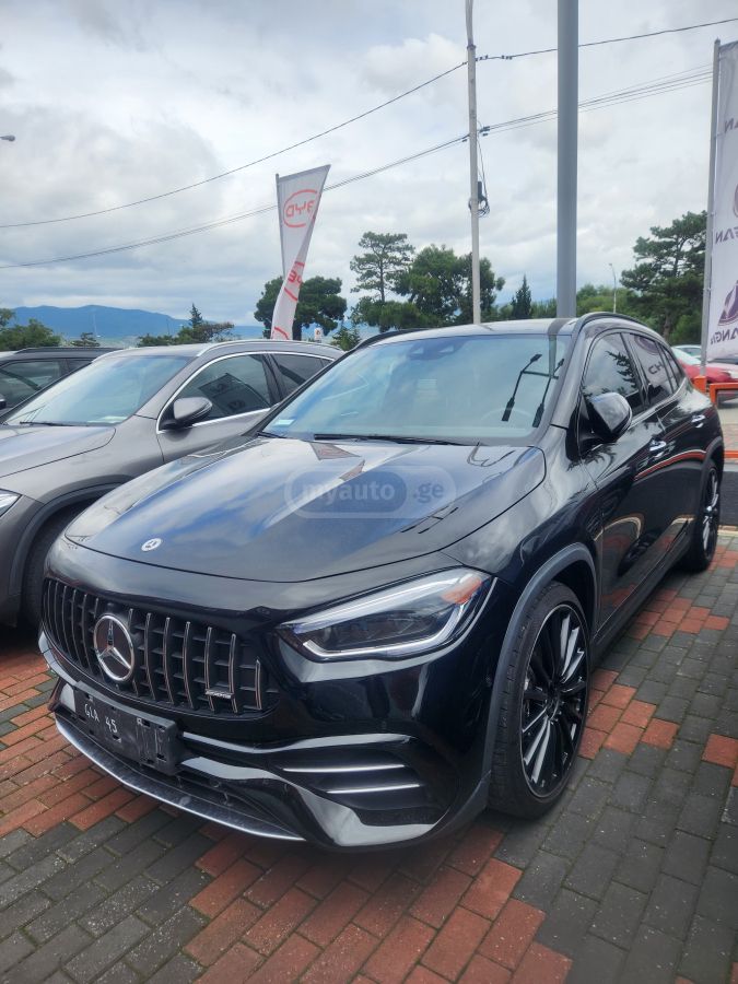 Mercedes-Benz GLA 45 AMG - фото 1