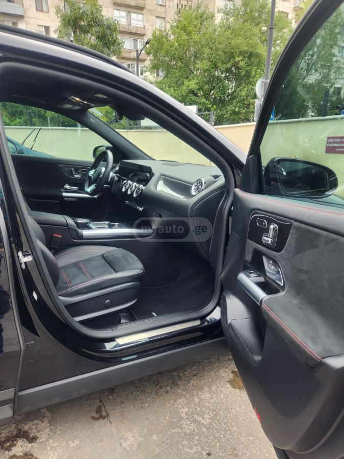 Mercedes-Benz GLA 45 AMG - фото 15