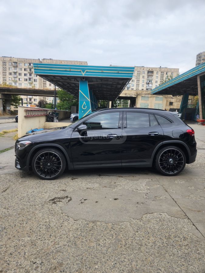 Mercedes-Benz GLA 45 AMG - фото 8