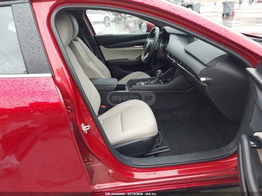 Mazda Mazda 3 - фото 5