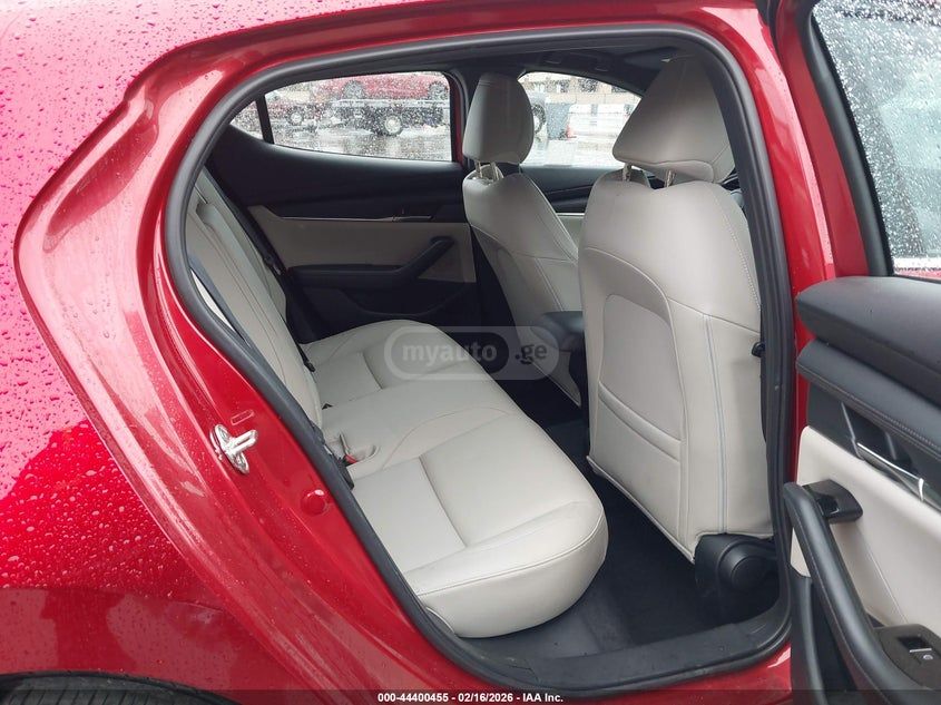 Mazda Mazda 3 - фото 8