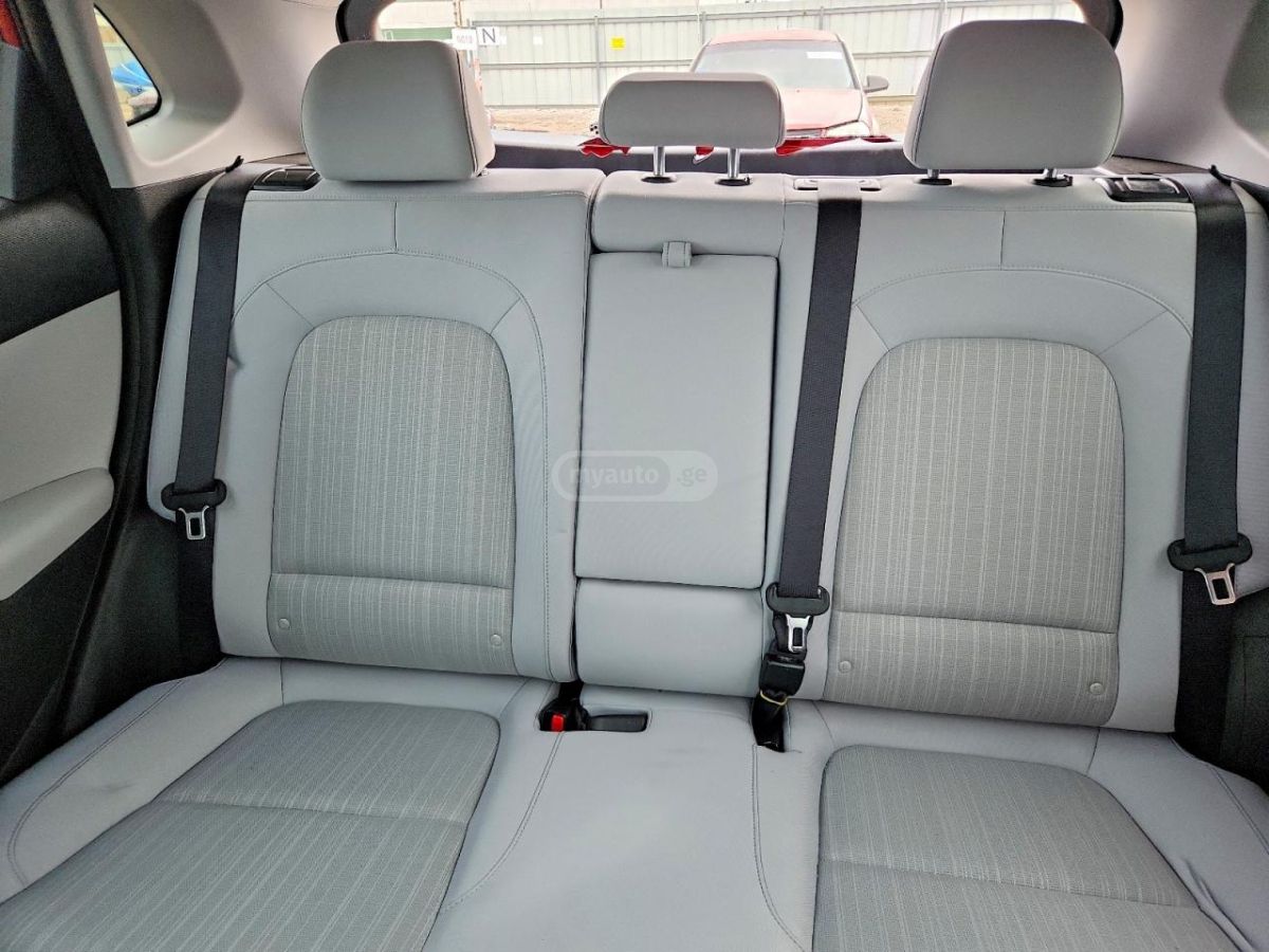 Hyundai kona - фото 10