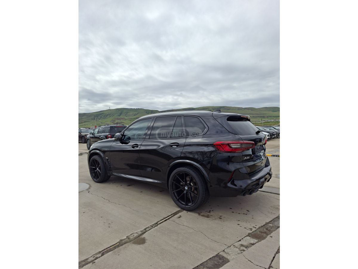 BMW X5 - фото 6