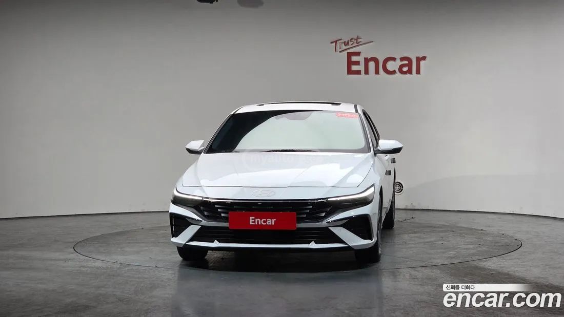 Hyundai Elantra 2026 — миниатюра 3