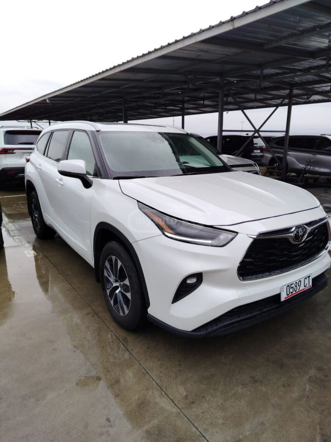 Toyota XLE 4dr All-Wheel Drive Automa — миниатюра 2