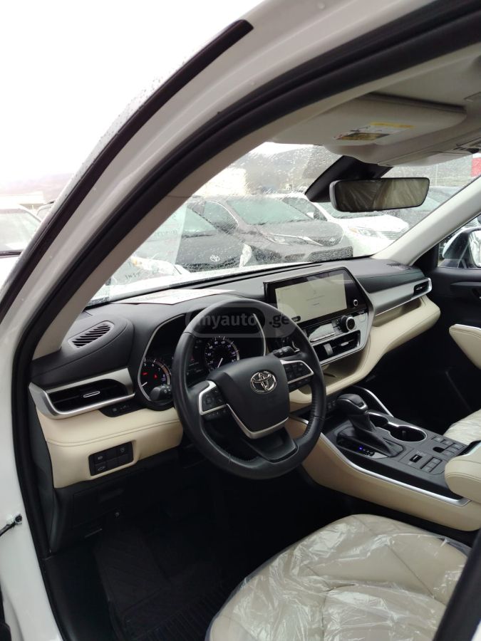 Toyota XLE 4dr All-Wheel Drive Automa — миниатюра 8