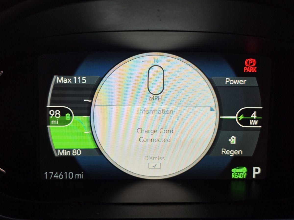 Chevrolet Bolt EV - фото 14