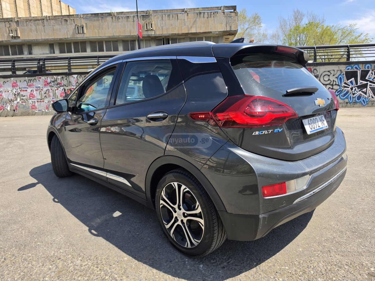 Chevrolet Bolt EV - фото 4