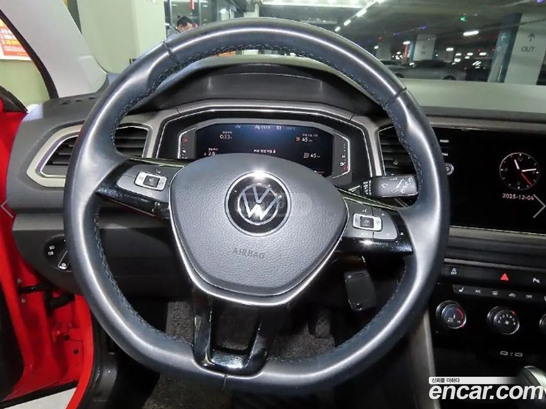 Volkswagen T-Roc 2021 — миниатюра 8