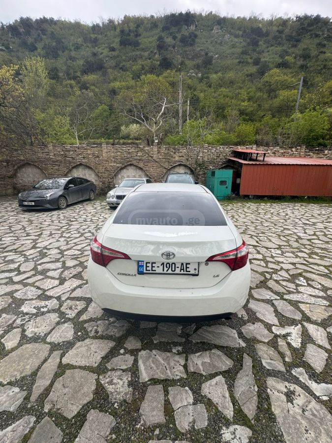 Toyota Corolla - фото 4