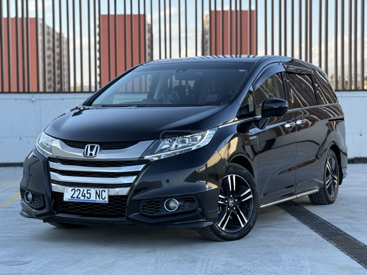 Honda Odyssey - фото 1