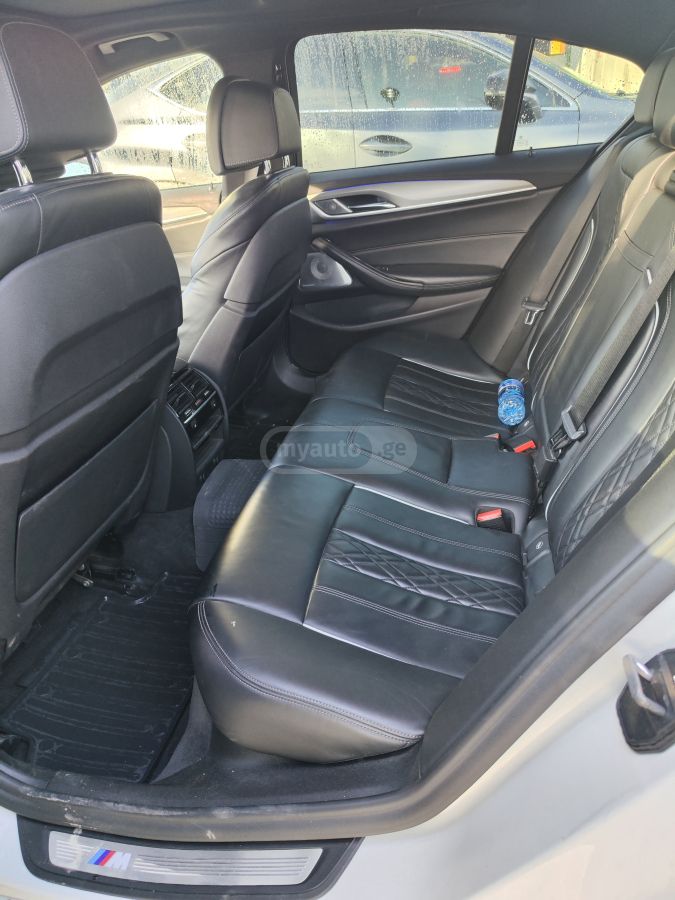 BMW M550 - фото 3