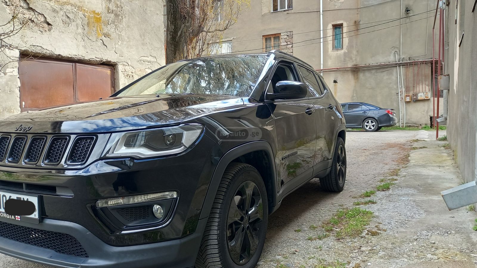 Jeep Compass - фото 1