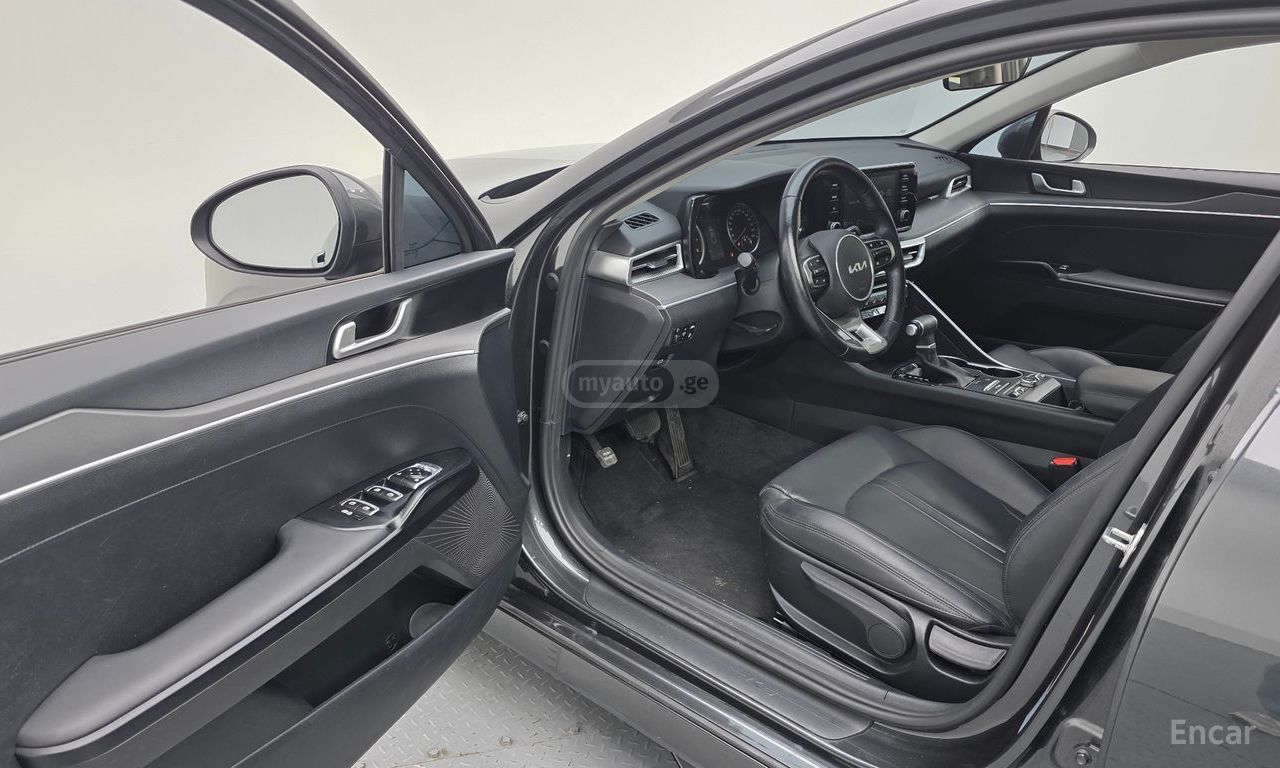 Kia K5 - фото 10