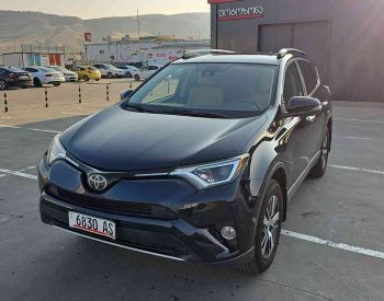 ToyotaRAV 4