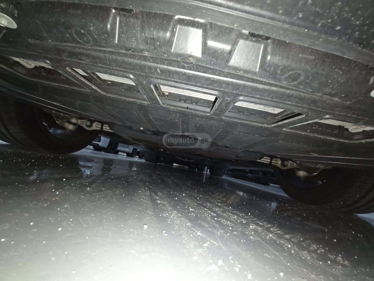 Mercedes-Benz AMG GT 63 - фото 15