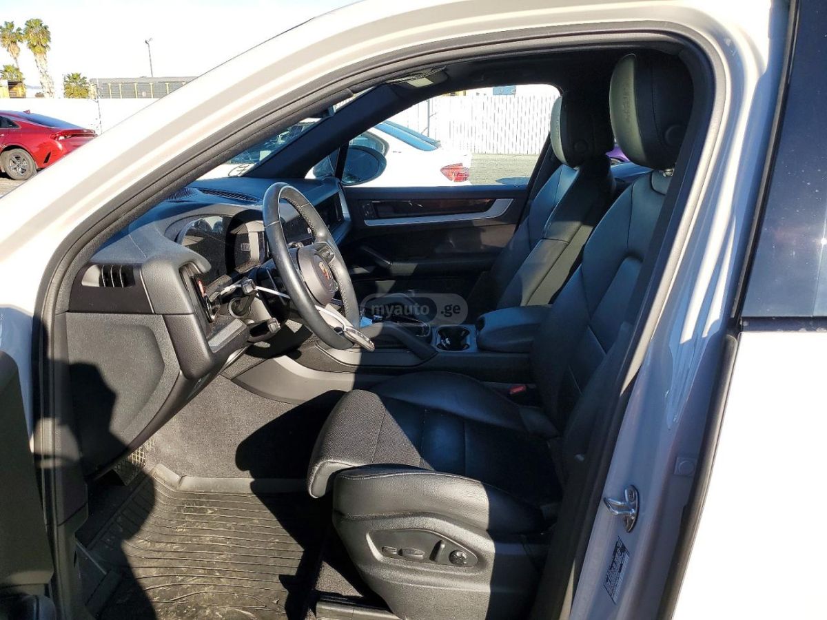 Porsche Cayenne 2024 — миниатюра 7