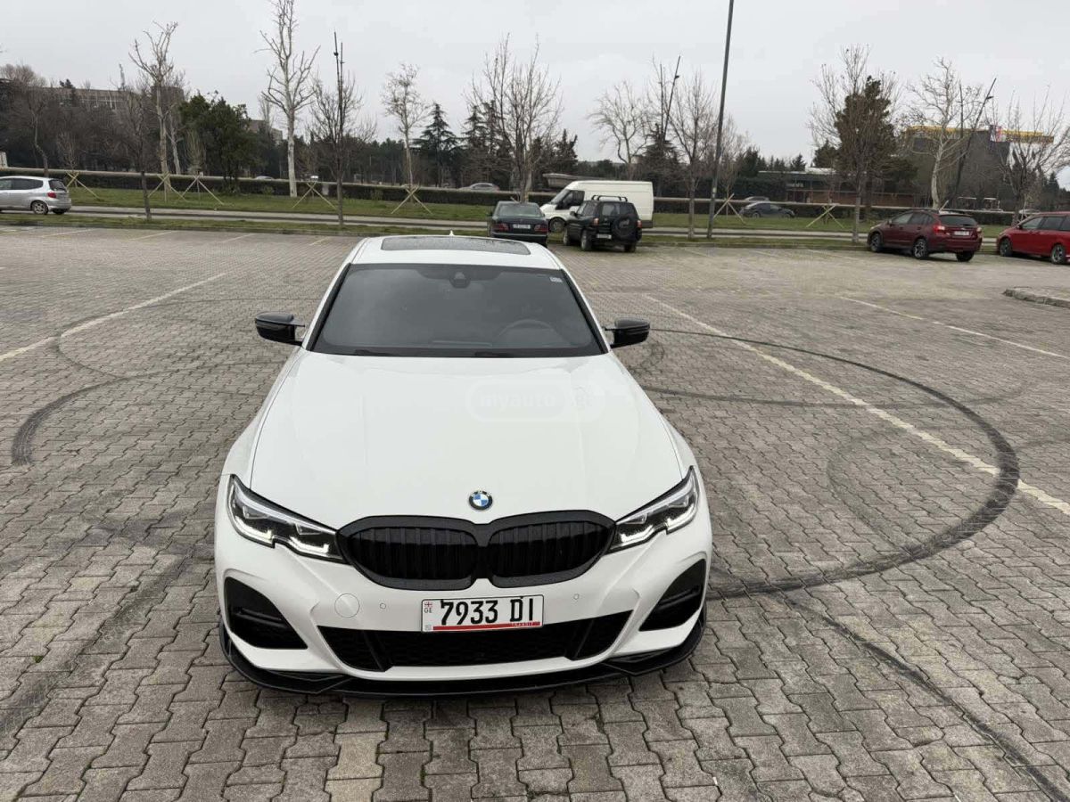 BMW Base 4dr Rear-Wheel Drive Seda — миниатюра 11