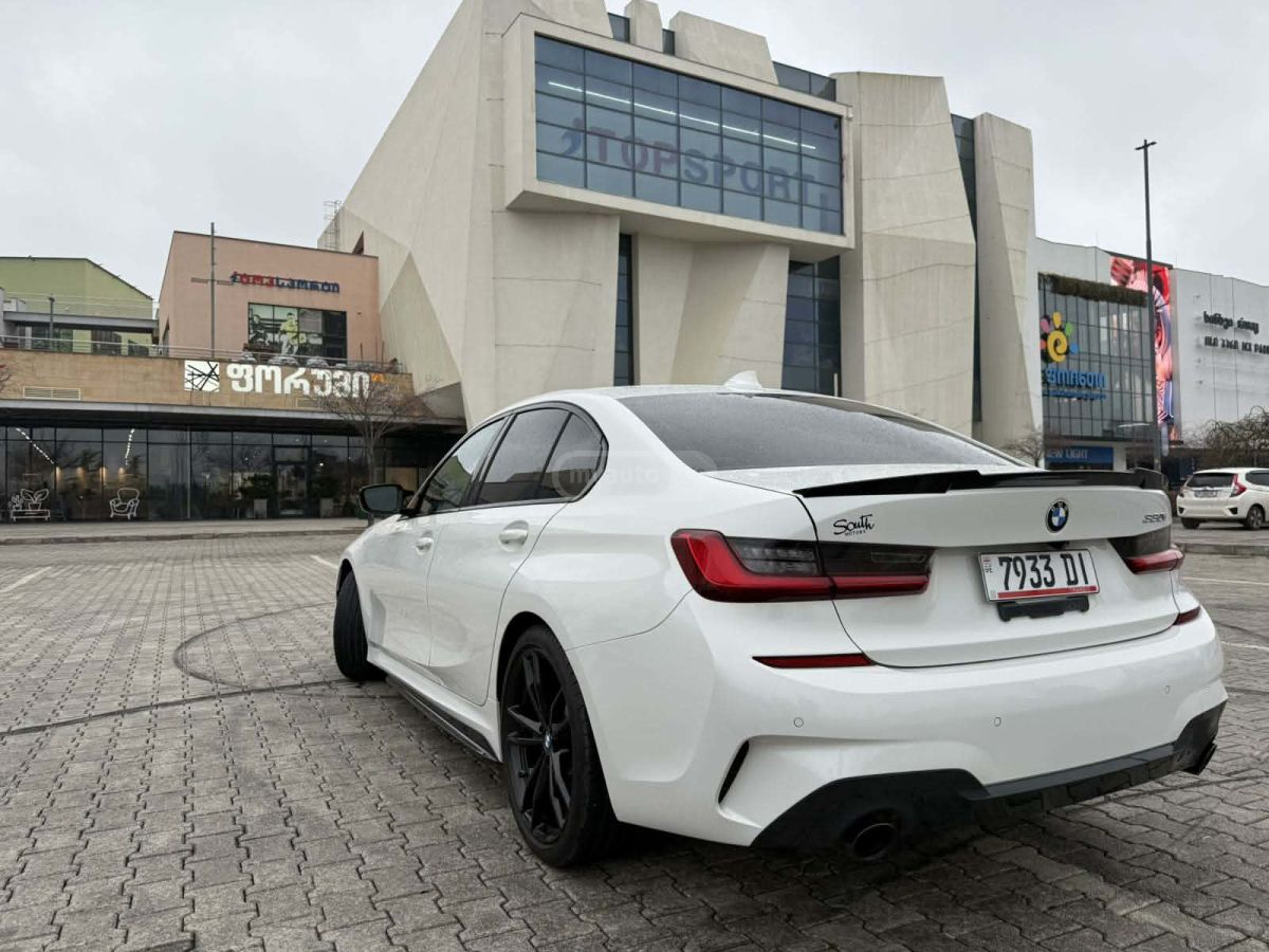 BMW Base 4dr Rear-Wheel Drive Seda — миниатюра 15