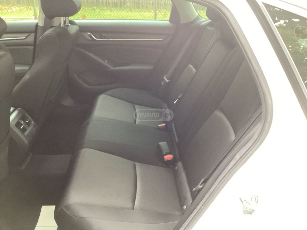 Honda Accord - фото 8