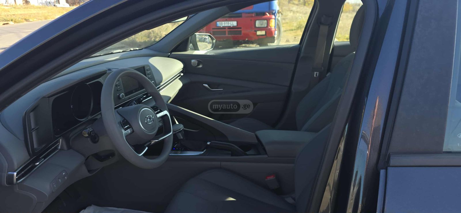 Hyundai Elantra - фото 11