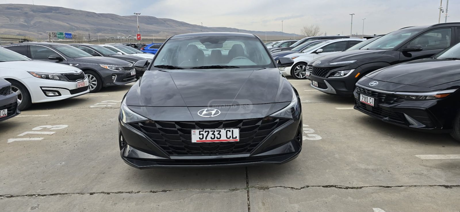 Hyundai Elantra - фото 12