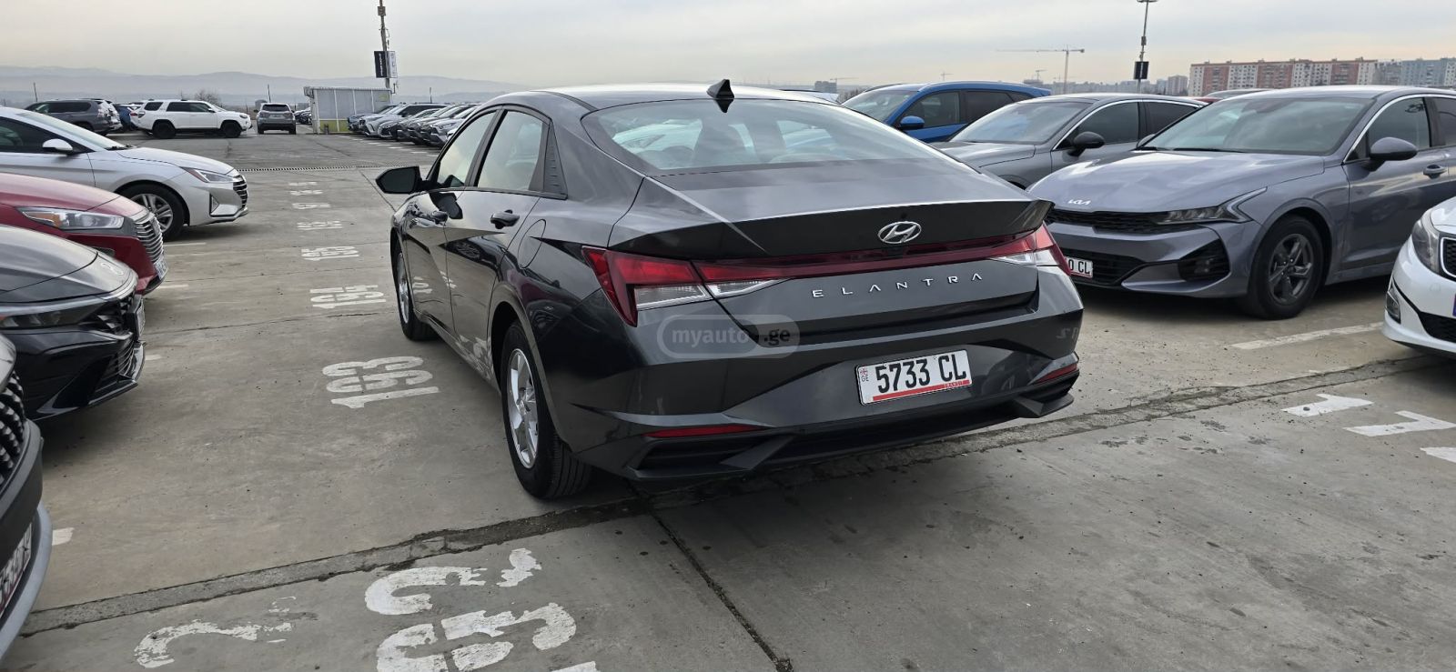 Hyundai Elantra - фото 9