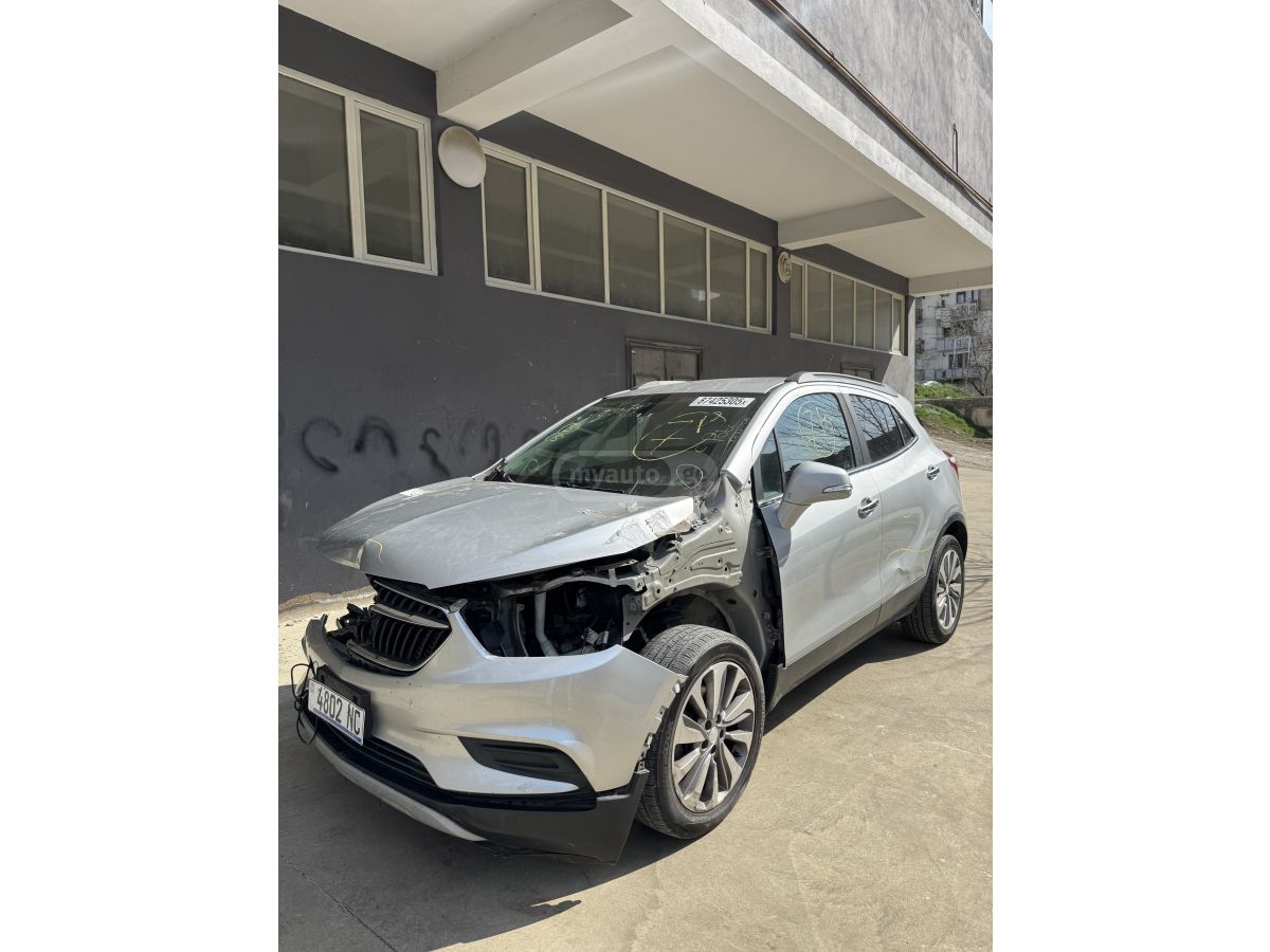 Buick Encore - фото 2