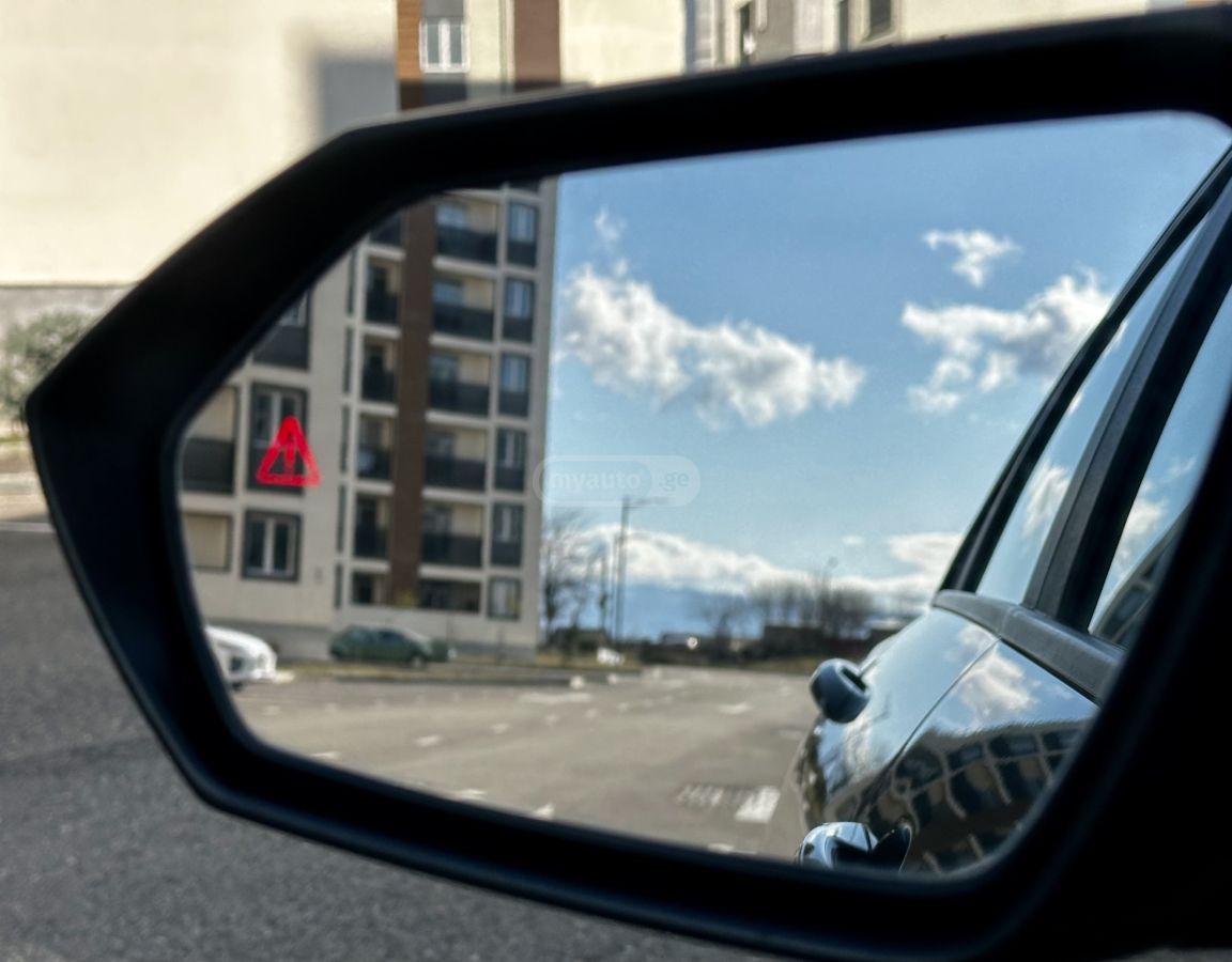 Hyundai SEL — миниатюра 10