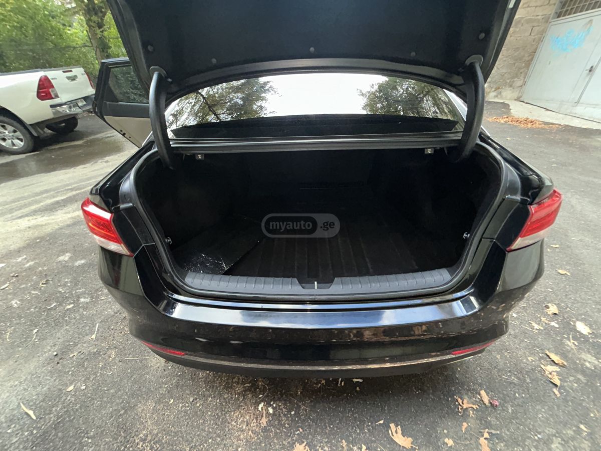 Kia Optima - фото 11