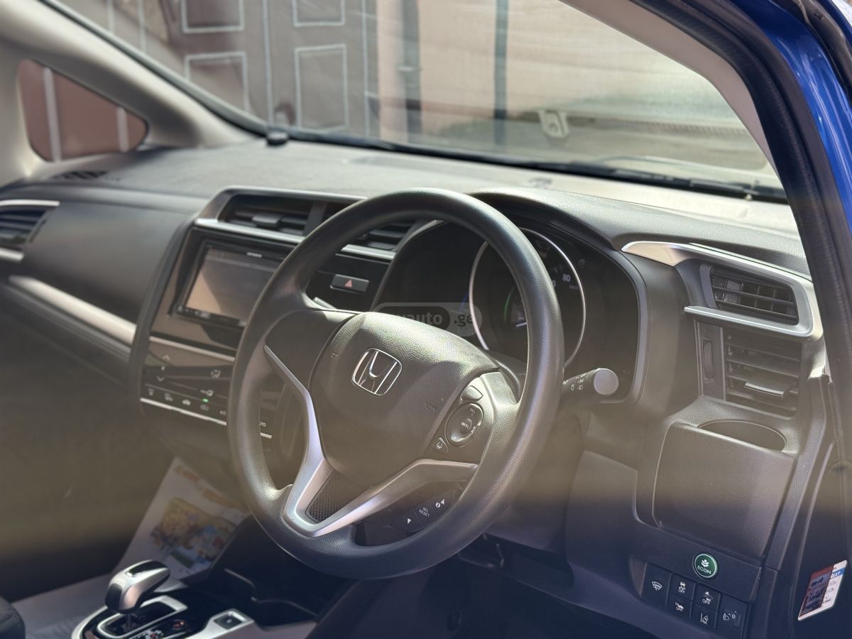 Honda FIT - фото 8