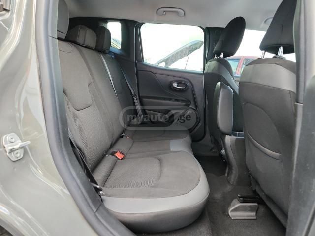 Jeep Renegade - фото 10