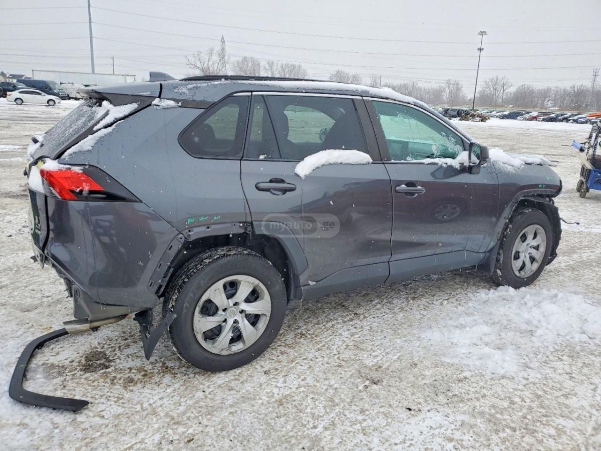 Toyota Rav 4 - фото 5